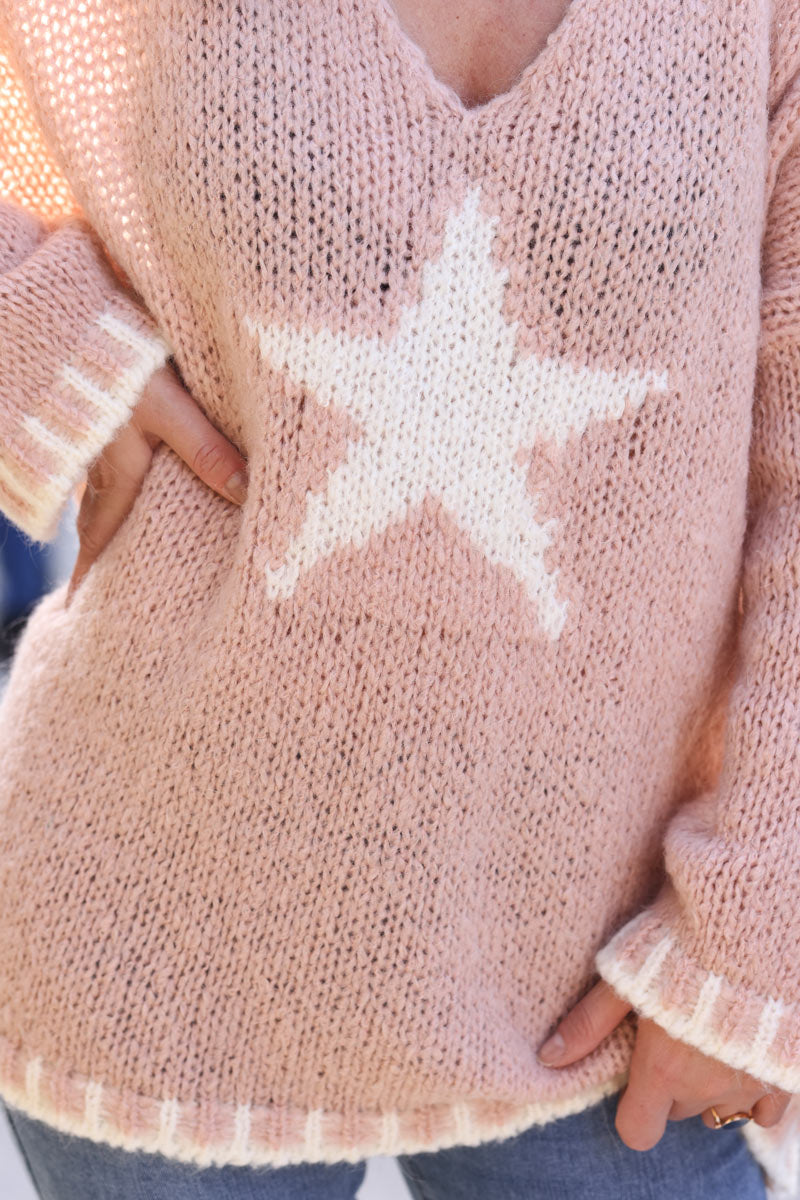 Soft chunky knit sweater in pastel pink with star in ecru 