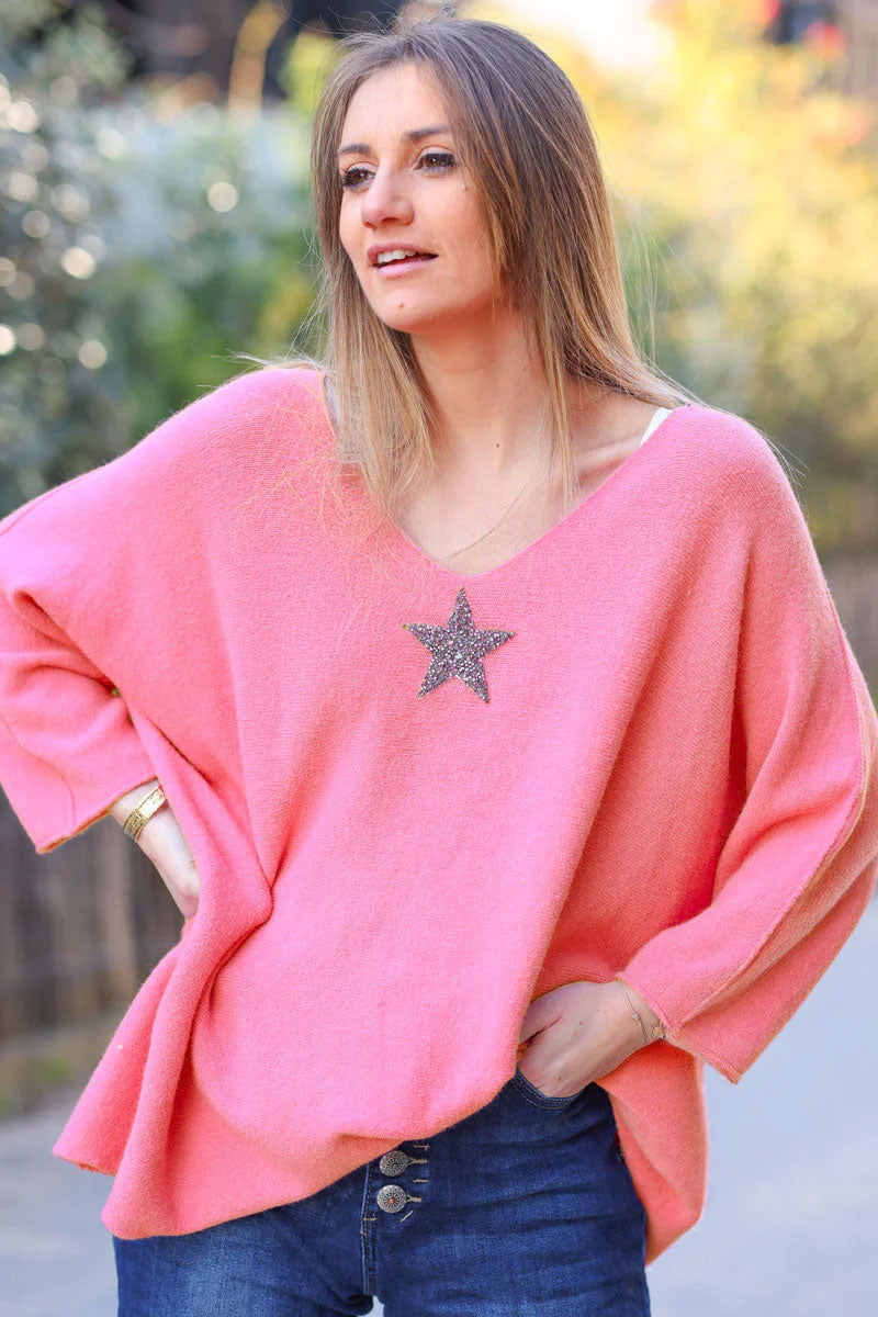Pull large tout doux rose à manches chauve-souris et étoile en strass