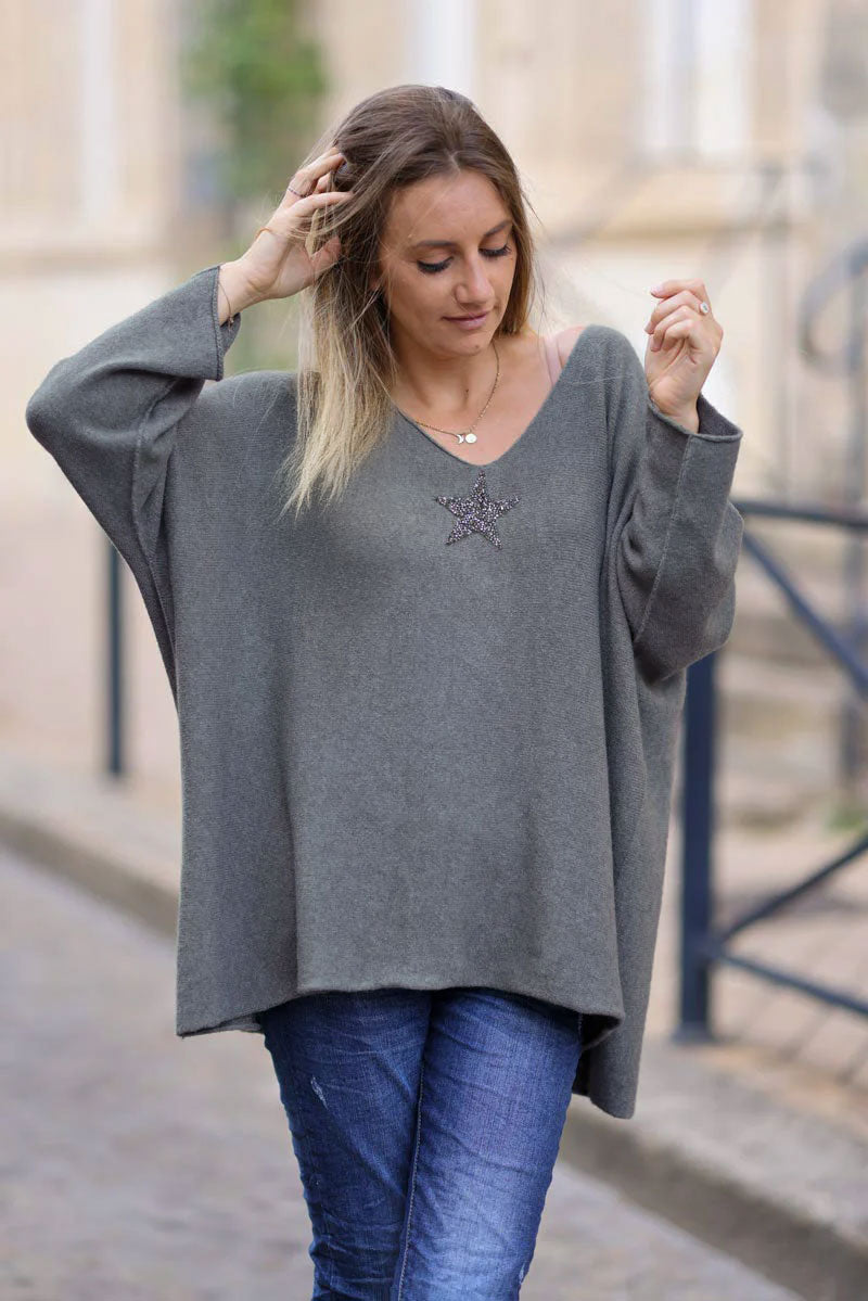 Pull large tout doux gris manches chauve-souris étoile strass