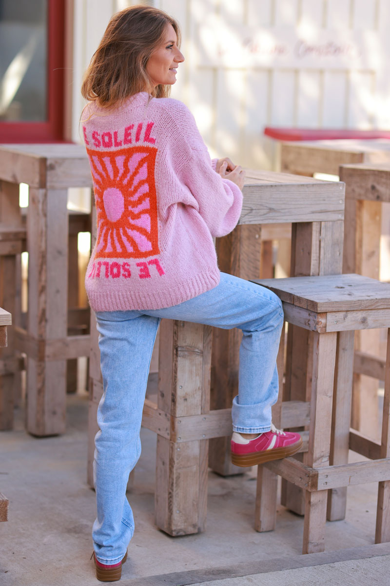 Jersey holgado de punto rosa pálido con bordados coloridos de Le Soleil