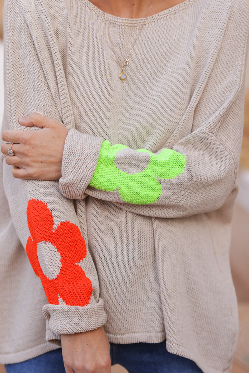 Beige cotton knit sweater with colourful flowers and boat neck