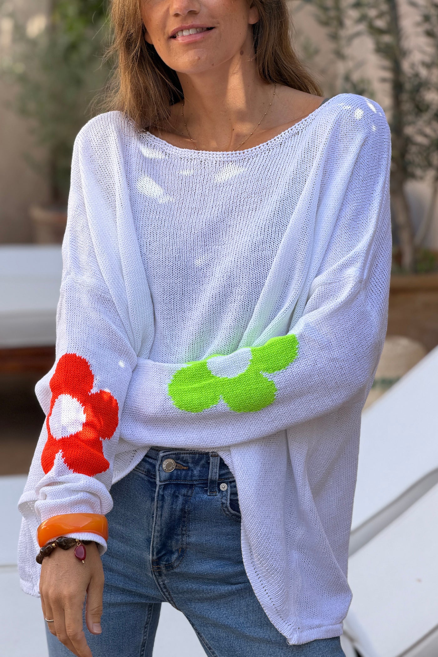 Pull maille blanc coton col bateau fleurs colorées