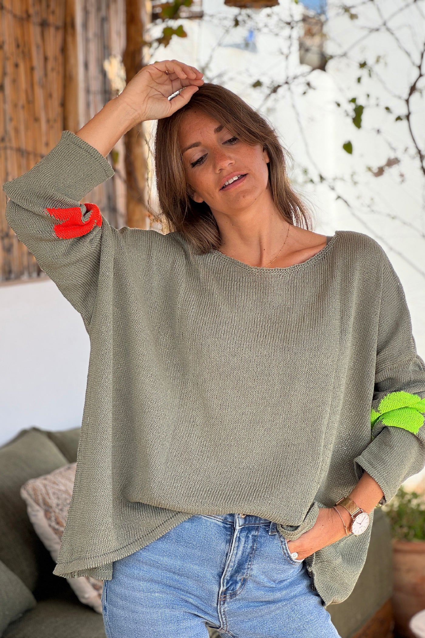 Pull maille kaki coton col bateau fleurs colorées