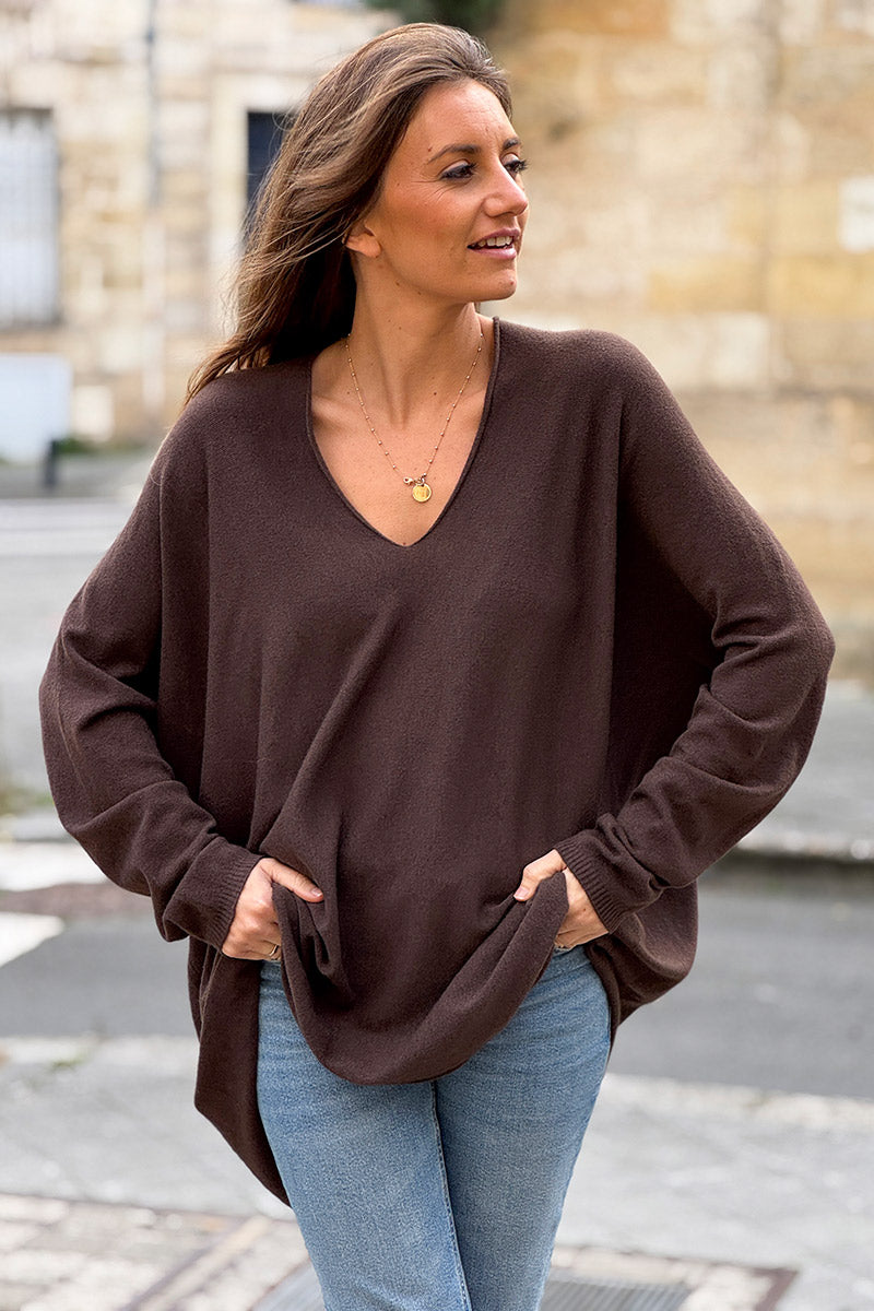 Pull marron chocolat large oversize tout doux col v