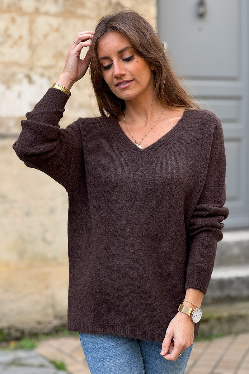 Pull marron en maille alpaga tout doux détail col v