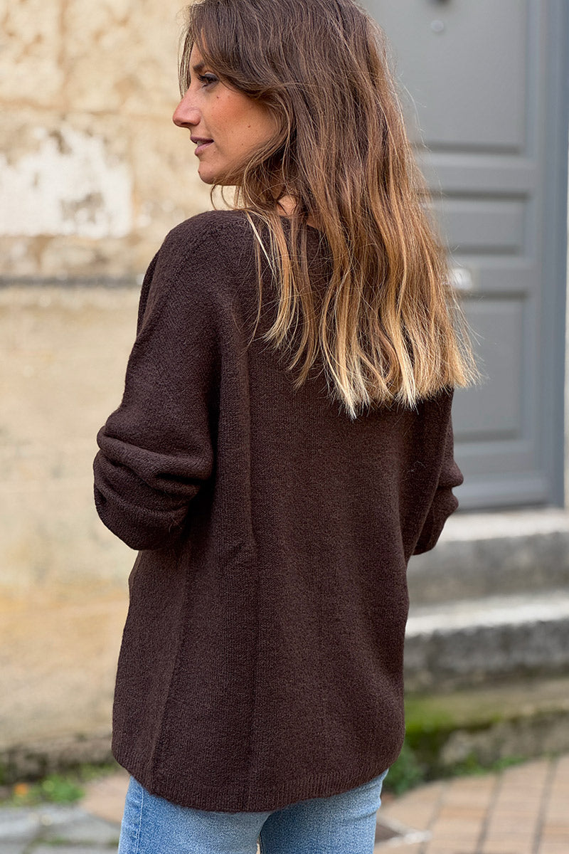 Pull marron en maille alpaga tout doux détail col v