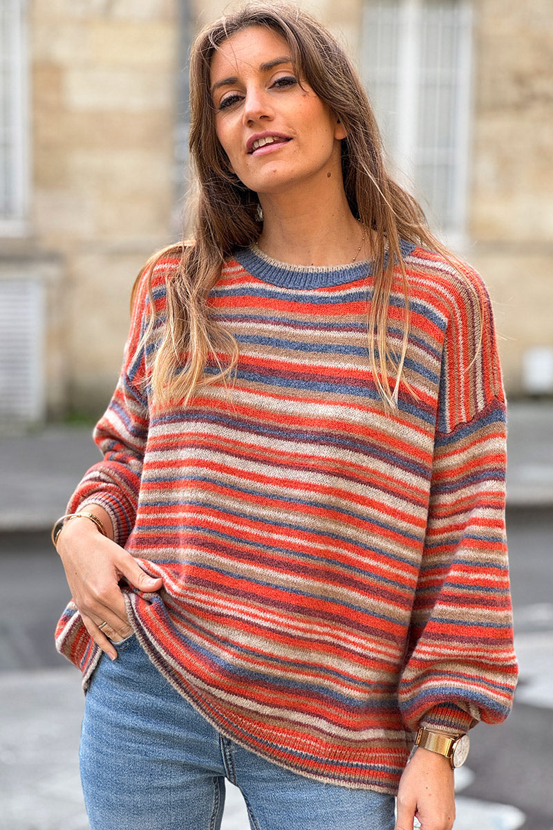 Pull moelleux à rayures beige et terracotta col rond