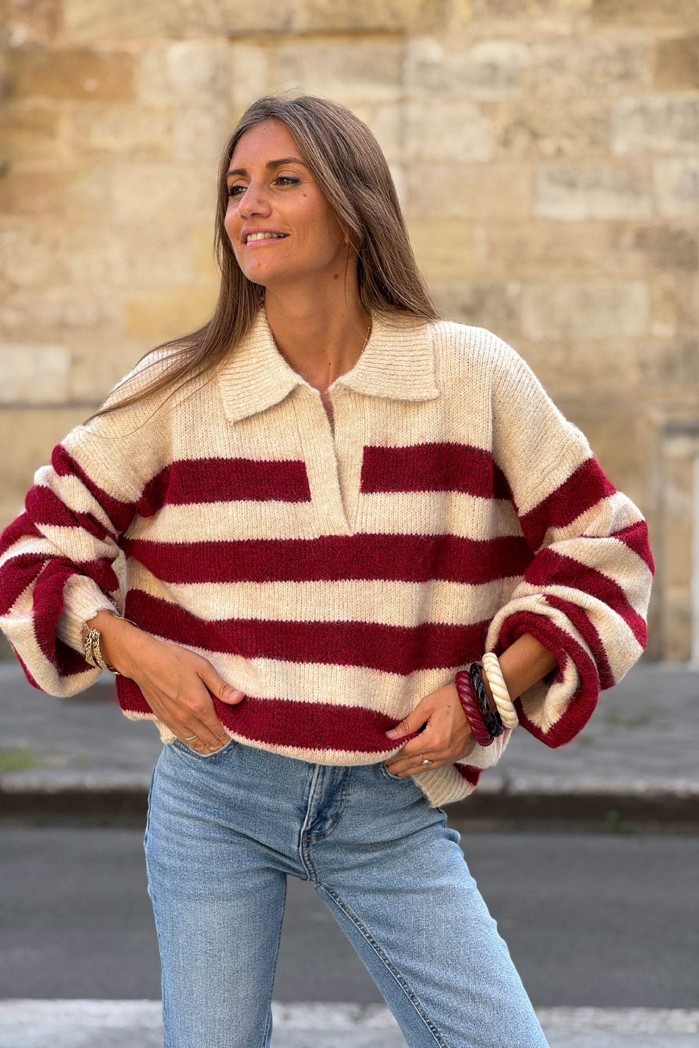 Pull moelleux beige rayures bordeaux col polo