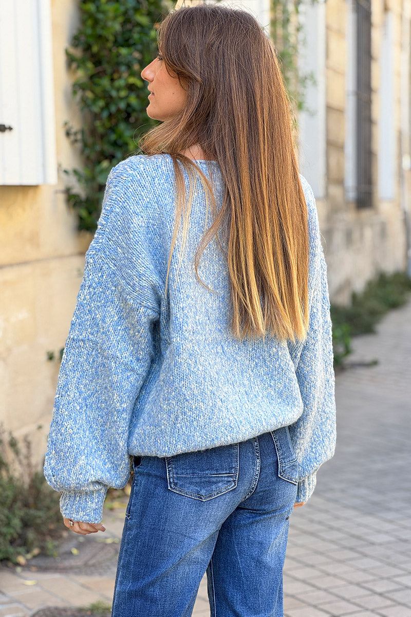 Pull moelleux bleu en maille chinée col v