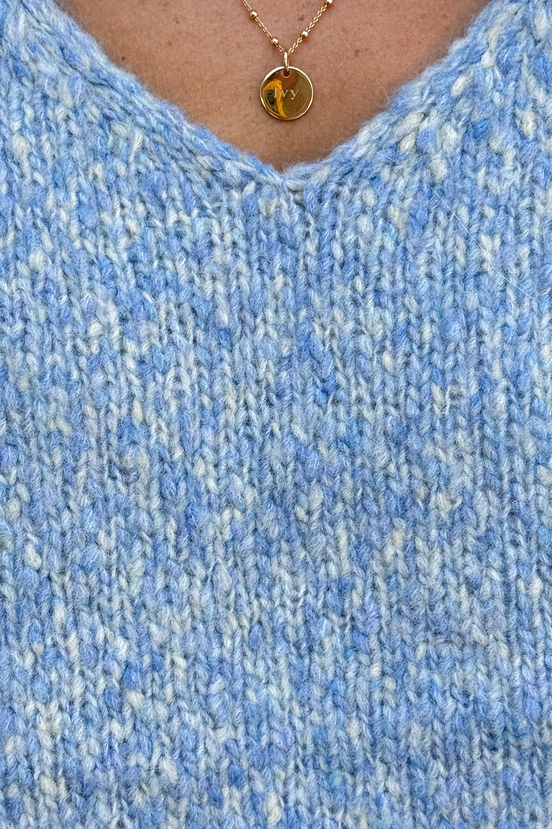 Pull moelleux bleu en maille chinée col v