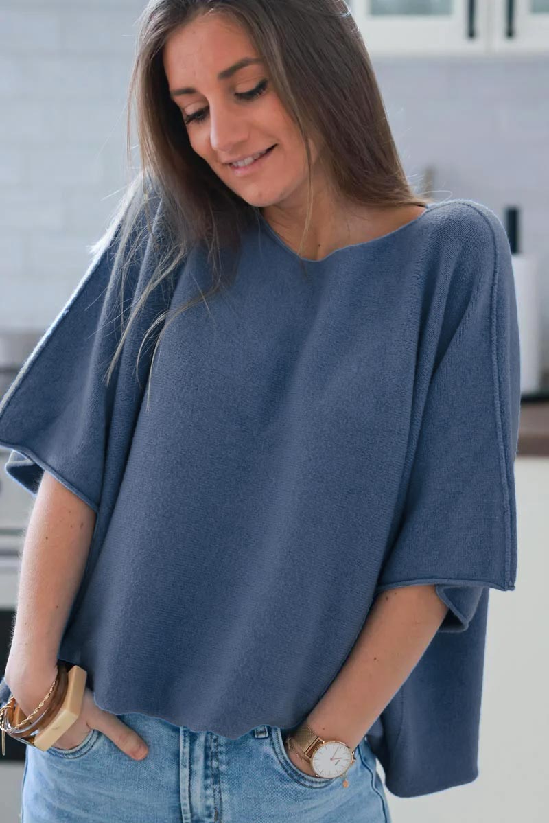 Pull moelleux et doux bleu jean manches chauve souris col rond