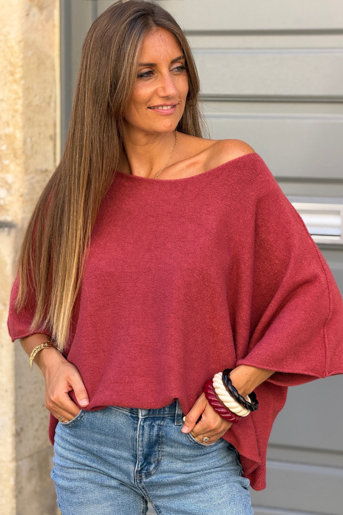 Pull moelleux et doux bois de rose à manches chauve-souris col rond