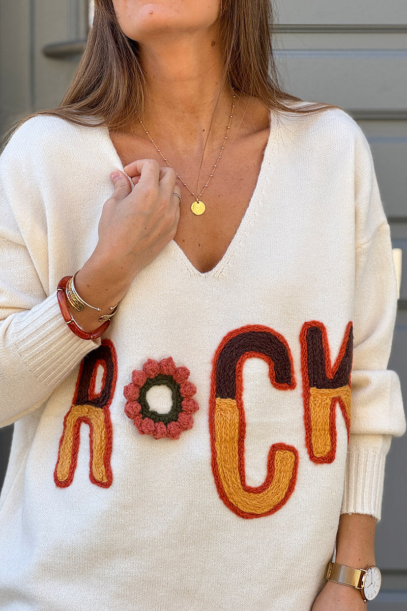 Pull moelleux et large beige en petite maille broderie ROCK tons automnes pompons fleurs