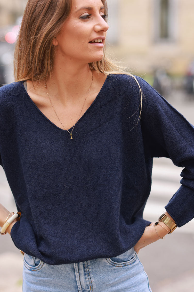 Pull moelleux tout doux bleu marine col v