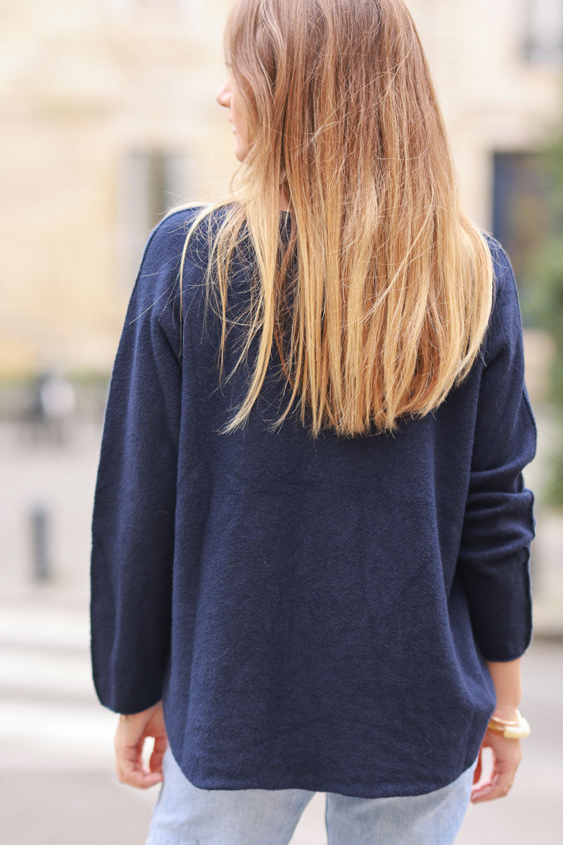 Pull moelleux tout doux bleu marine col v