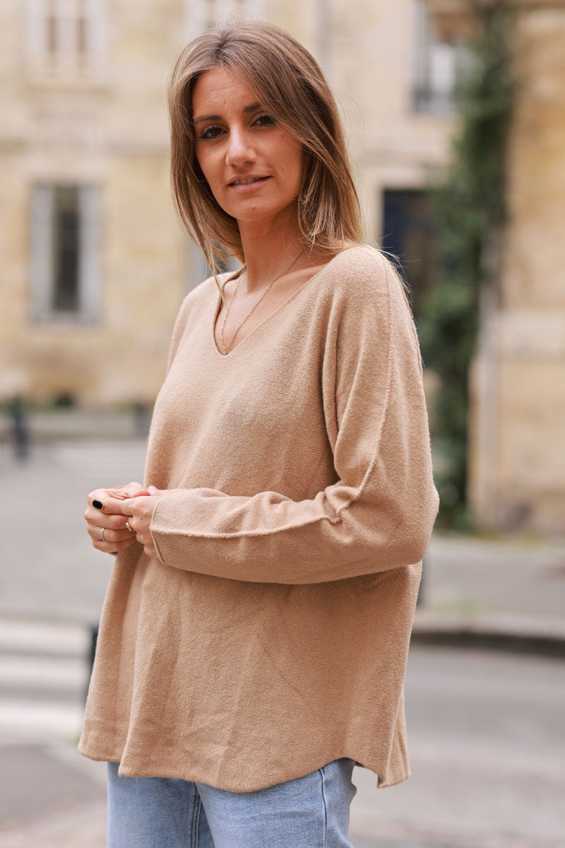 Pull moelleux tout doux camel clair col v