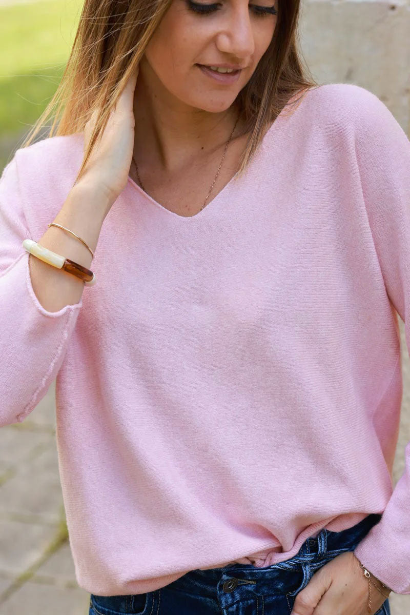 Pull moelleux tout doux rose pâle col v