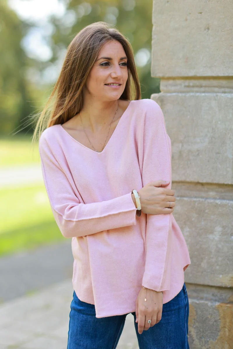 Pull moelleux tout doux rose pâle col v