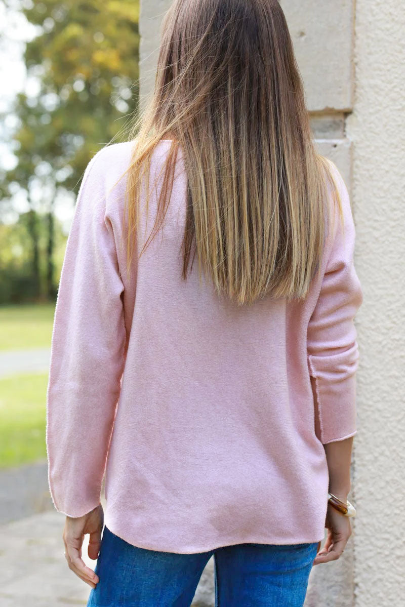 Pull moelleux tout doux rose pâle col v