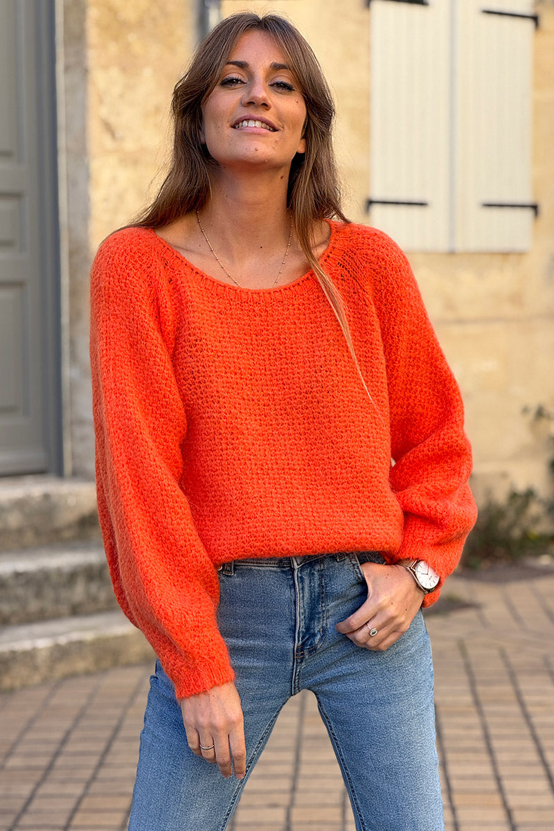 Pull orange en maille fine nid d’abeille mohair col bateau