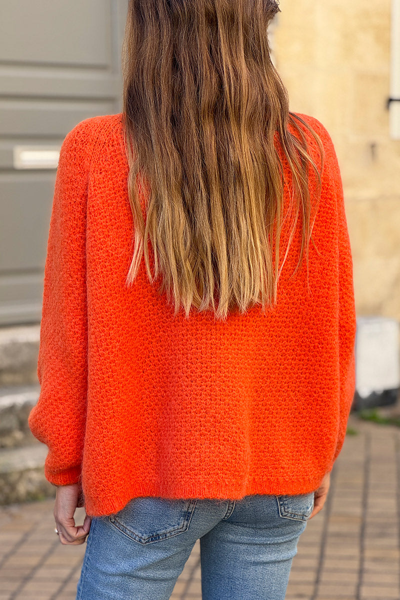 Pull orange en maille fine nid d’abeille mohair col bateau