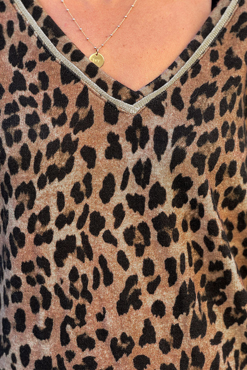Pull petite maille laine camel imprime léopard