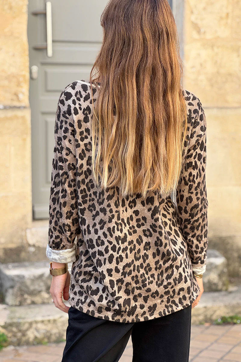 Pull en petite maille laine taupe imprimé léopard