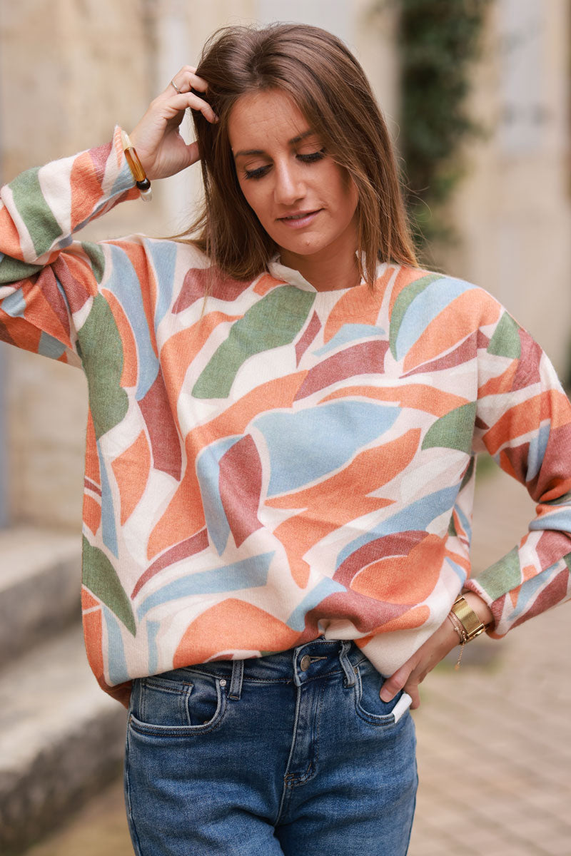 Pull petite maille motifs graphiques tons oranges kaki et bleu col rond