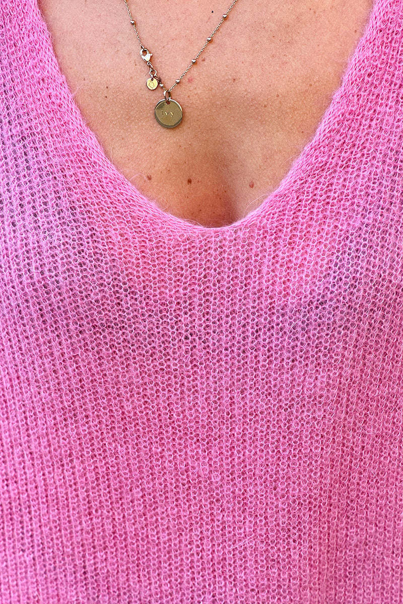 Pull rose coupe ajustée en petite maille col V