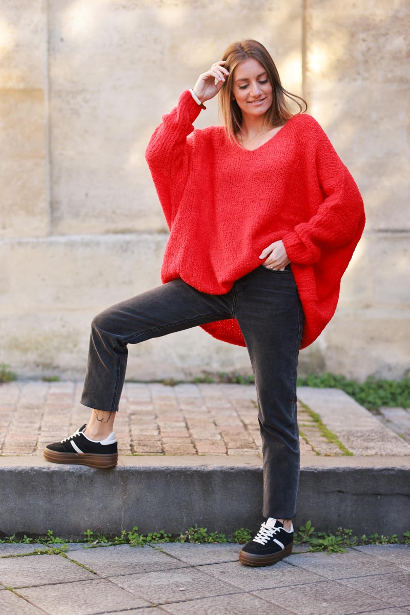 Pull rouge grosse maille bouclettes coupe loose et large manches chauve souris