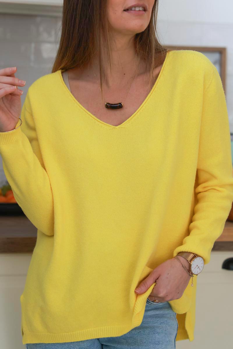 Pull basique tout doux jaune col V