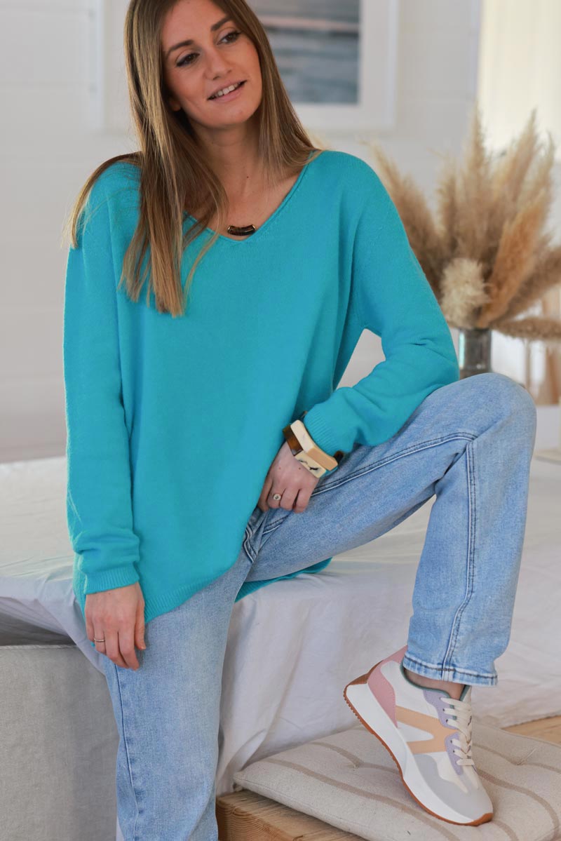 Pull basique tout doux turquoise col V