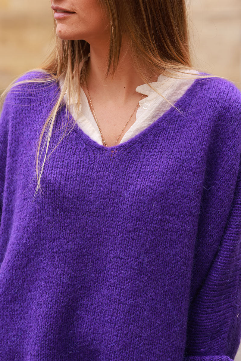 Pull violet en maille col v manches chauve souris