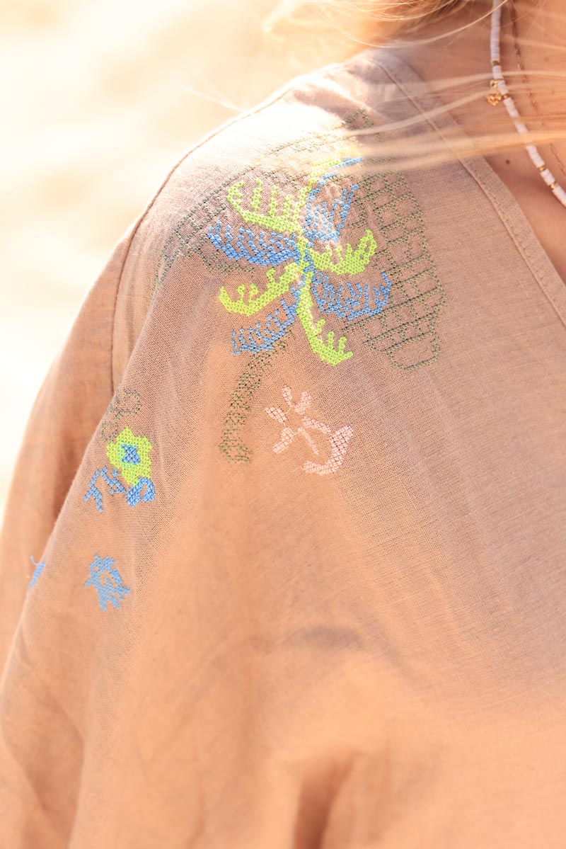 Camel maxi dress with batwing sleeves and colorful shoulder embroidery