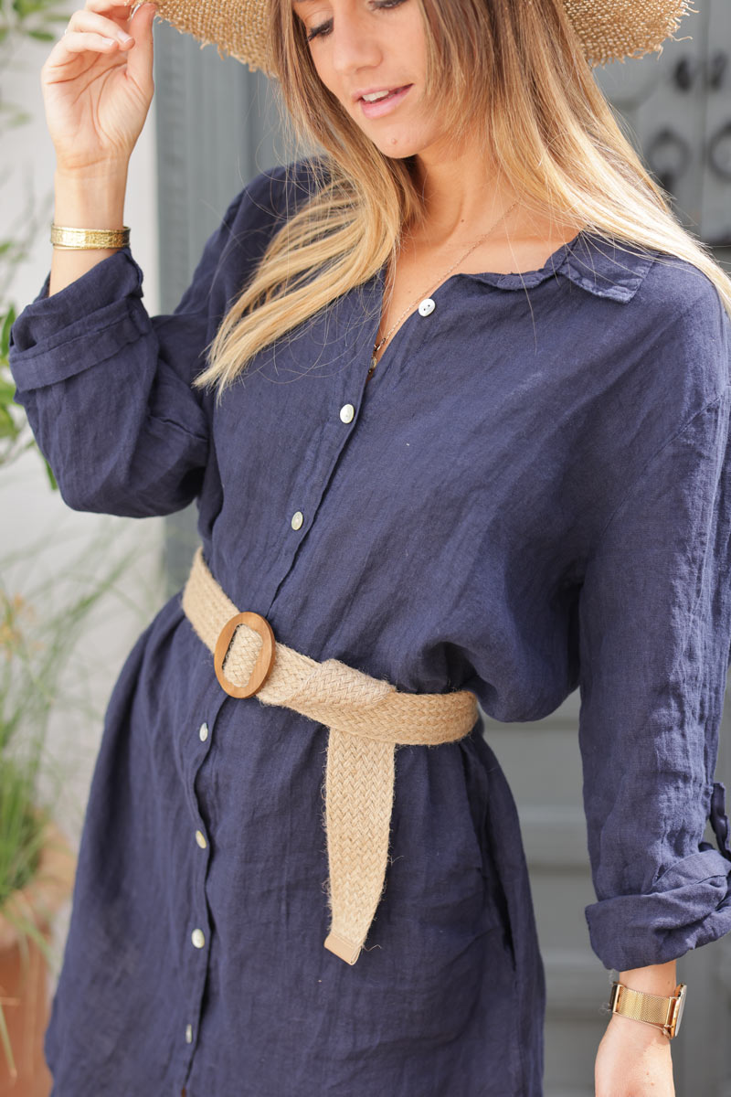 Robe chemise bleu marine en lin avec poches sur les cotés boutons nacrés