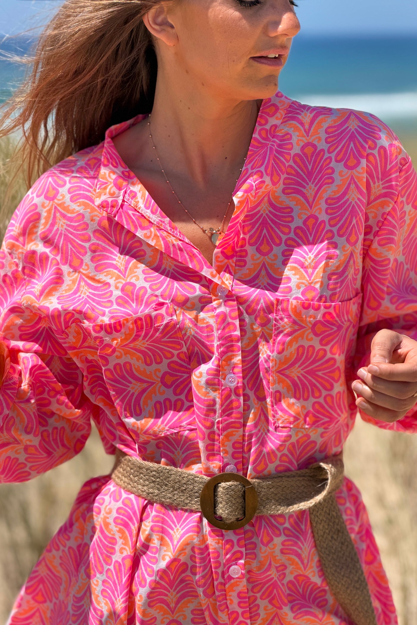 Robe chemise en coton imprimé lys rose fluo