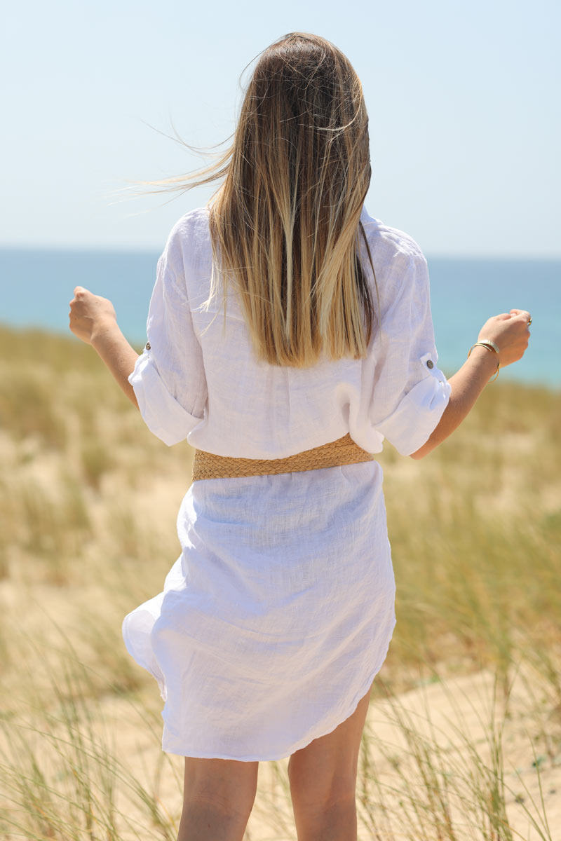 Vestido blanco con botones de online madera