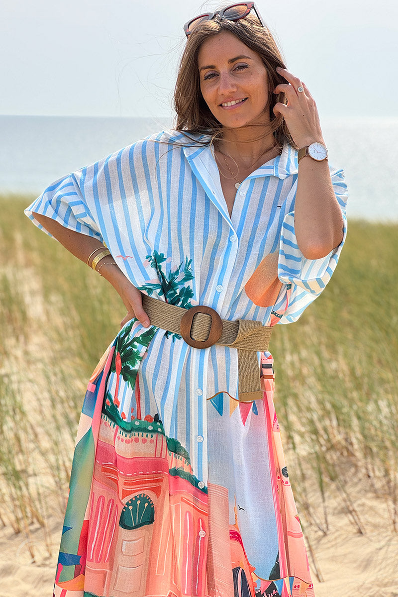 Robe chemise longue et large blanche imprimé Italie pastel rayures bleues