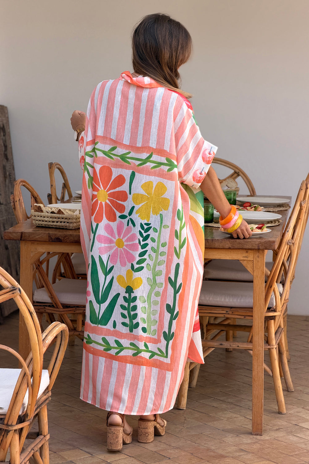 Robe chemise longue et large en coton imprimé orange et vert fruits et ...
