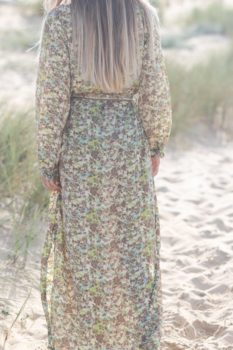 Vestido camisero largo abotonado con tacto de seda y estampado de flores