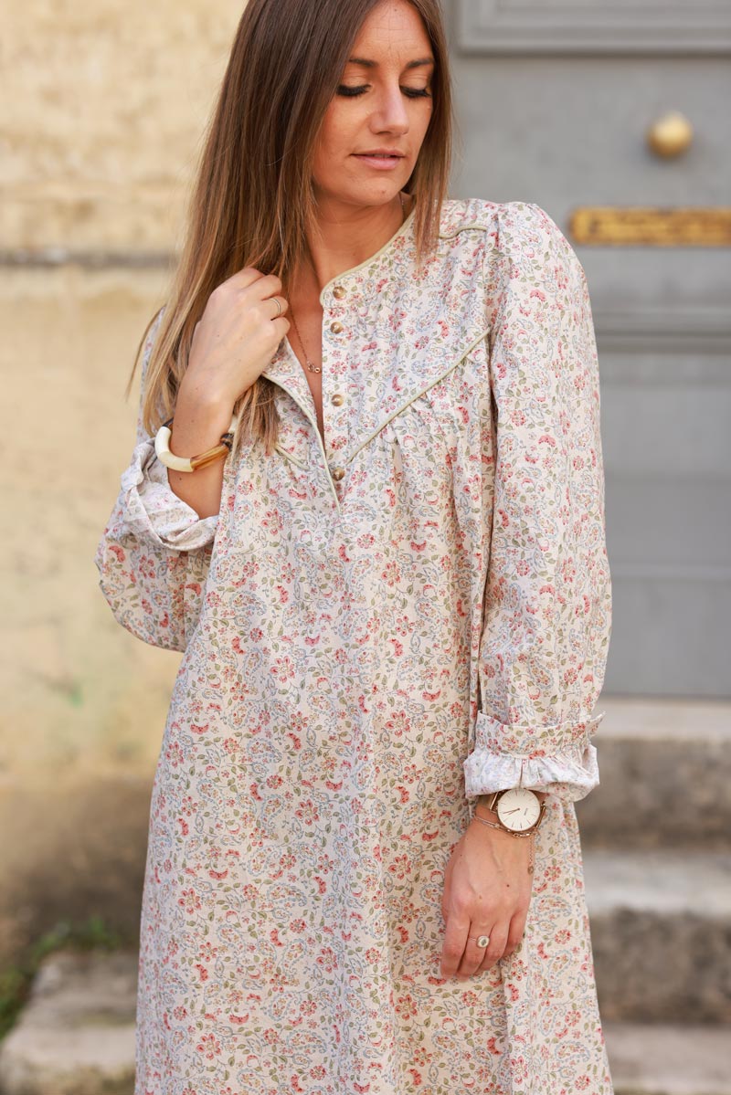 Robe écrue en coton imprimé liberty cachemire pastel col boutons