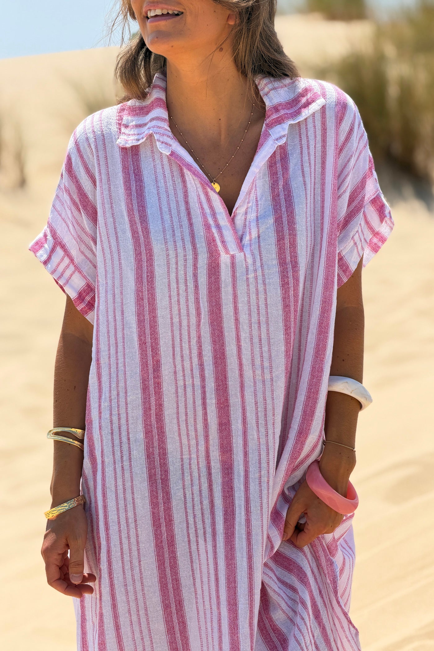 Robe en coton motif rayures roses effet pique col v