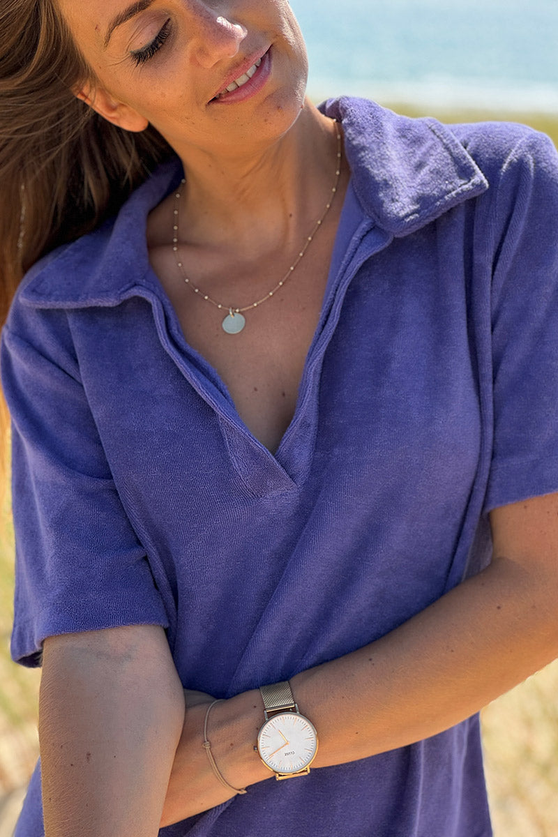 Robe en éponge souple violette col polo