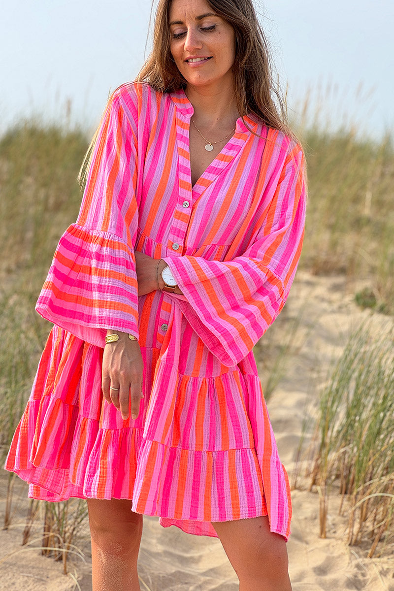 Robe en gaze de coton à volants imprimé rayures rose et orange fluo