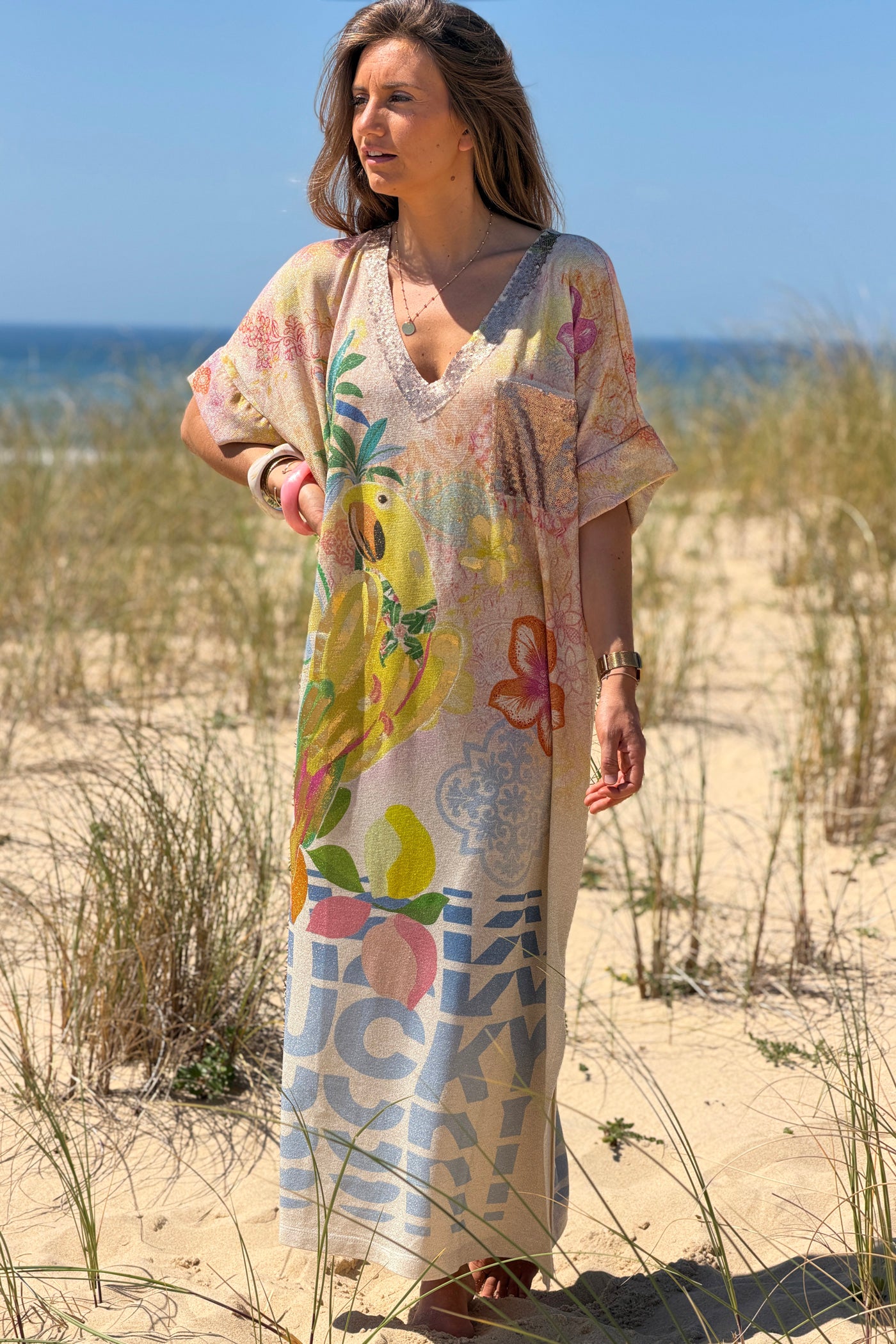 Robe large et brillante imprimé perroquet coloré Lucky col et poches sequins