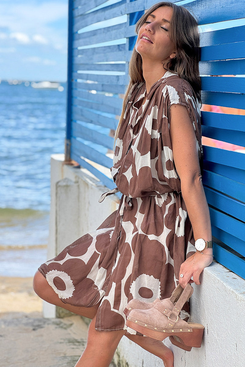 Brown Floral Sleeveless Belted Cream Dress
