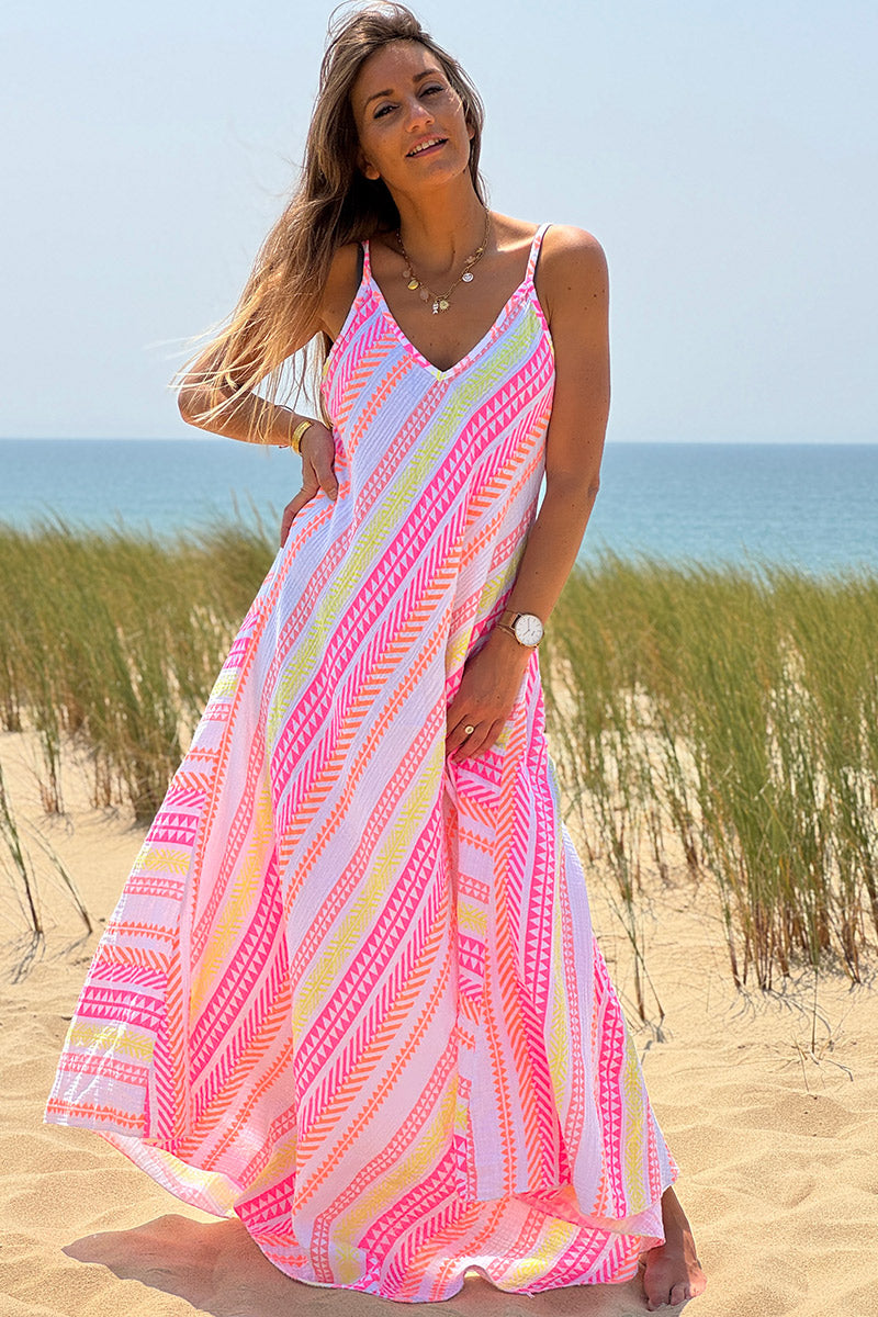 Robe longue à bretelles en gaze de coton imprimé ethnique rose orange et jaune