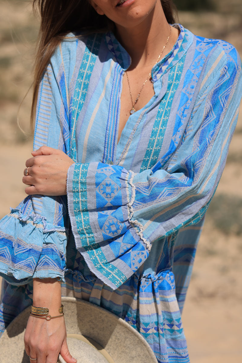 Robe longue bleue en coton effet piqué col boutons imprimé aztèque