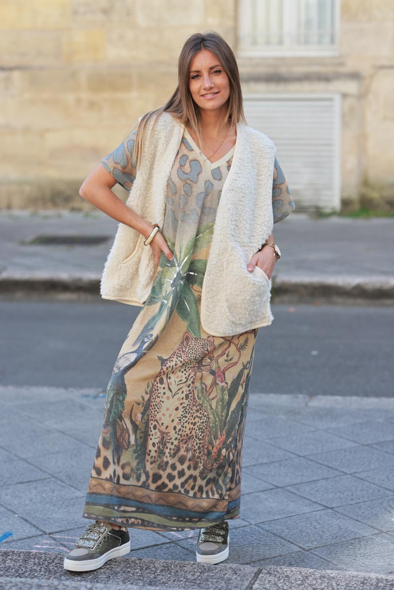 Robe longue brillante col v imprimé jungle léopard palmiers et paon kaki