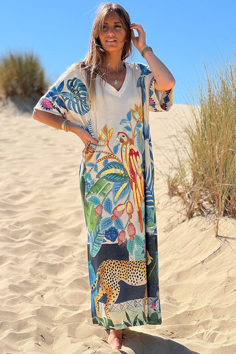 Robe longue brillante et large imprimé léopard feuilles bleues et perroquet coloré